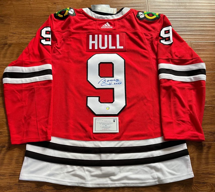 Bobby Hull Number 7 Signed Red Chicago Blackhawks Jersey at 's Sports  Collectibles Store