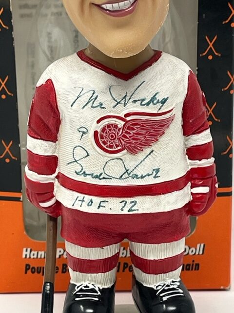 Gordie Howe Detroit Red Wings NHL Original Autographed Jerseys for