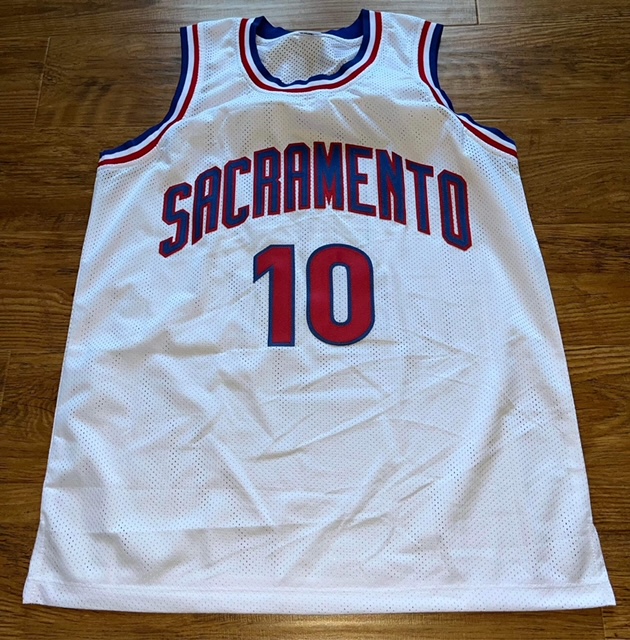 Autographed Mike Bibby Sacramento Kings Jersey for Sale in