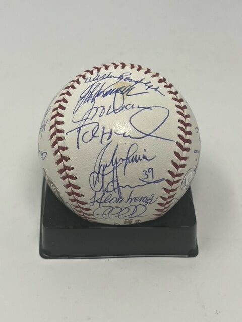Bernie Williams Autographed New York Yankees Signature Series