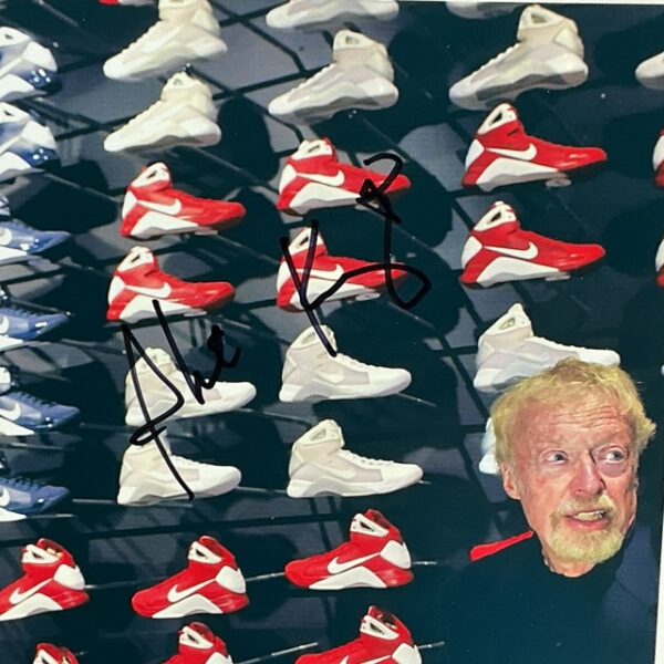 Phil Knight Autographed Former Nike CEO 5X7 Photograph JSA COA - Image 2