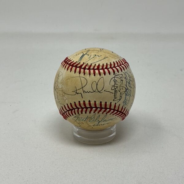 1985 Minnesota Twins 31 Signatures Kirby Puckett Team Signed OAL Baseball Beckett LOA