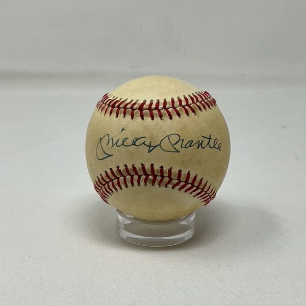 Mickey Mantle Autographed New York Yankees OAL Baseball Beckett