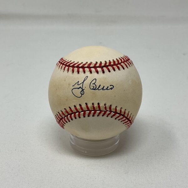 Yogi Berra Autographed New York Yankees OAL Baseball Beckett