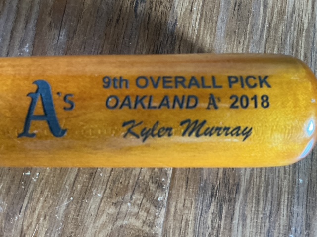Rare Kyler Murray Autographed NFL QB Oakland Athletics 2018 MLB Draft Stinger Bat Beckett - Image 5