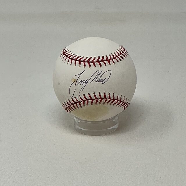 Tony Oliva Autographed Minnesota Twins ROML Baseball JSA COA